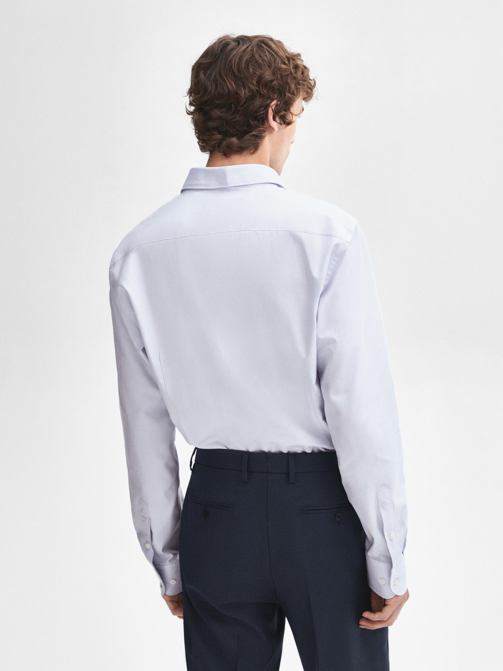 Massimo Dutti РУБАШКА ОБЛЕГАЮЩЕГО КРОЯ ИЗ ХЛОПКОВОГО ТВИЛА, НЕБЕСНО-ГОЛУБОЙ