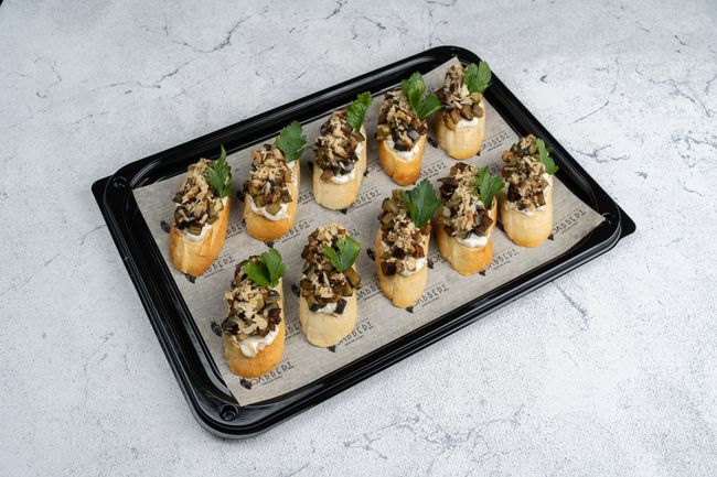 Брускетта с жареным баклажаном, 10 шт.