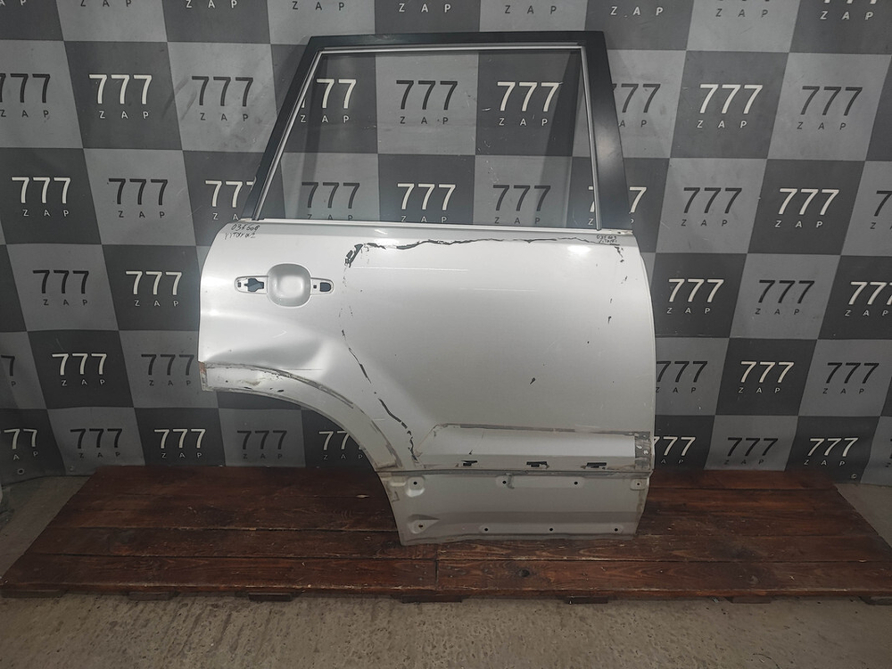 Дверь задняя правая Suzuki Grand Vitara 2 (JT) 05-12 Б/У Оригинал 6800365833000