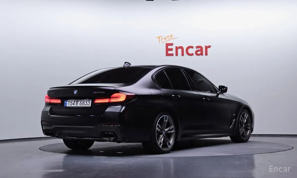 BMW 5 серии (G30) M550i xDrive