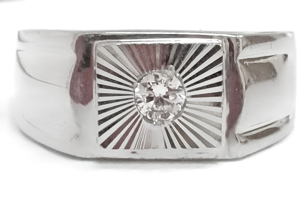 Ювелирное кольцо из серебра мужское