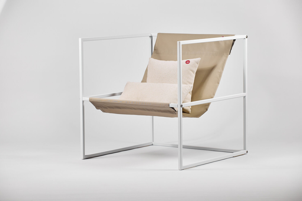 Уличное кресло TESS Outdoor Chair white / olive beige textile (Up!Flame)