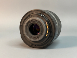 Canon EF-S 18-55mm f/3.5-5.6 IS