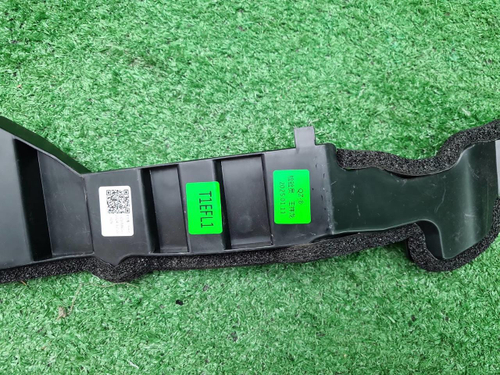 Дефлектор радиатора правый Chery Tiggo 7 Pro 20-24