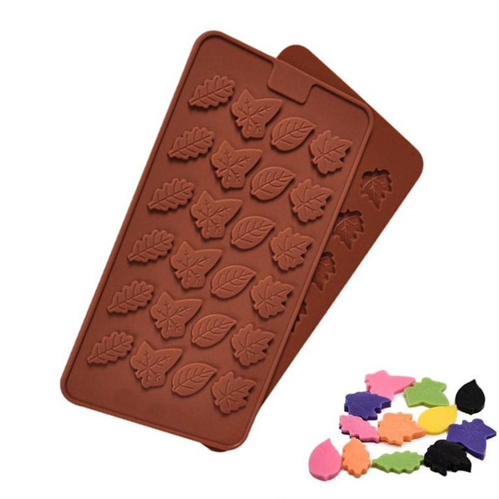 Форма силиконовая «Листики» 24 ячеек