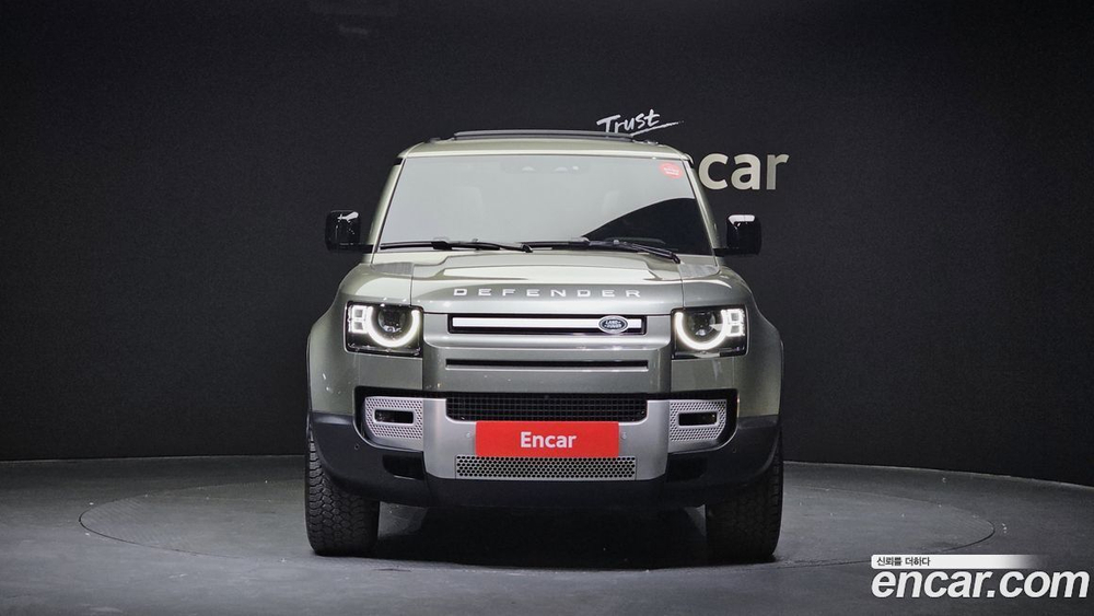 Land Rover Defender (L663) 110 D250 SE (07.2022)