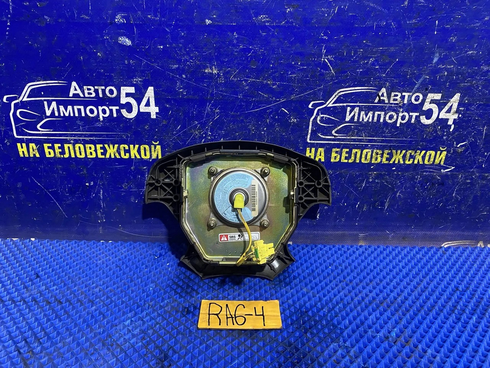 Подушка безопасности водительская Honda ODYSSEY 2000