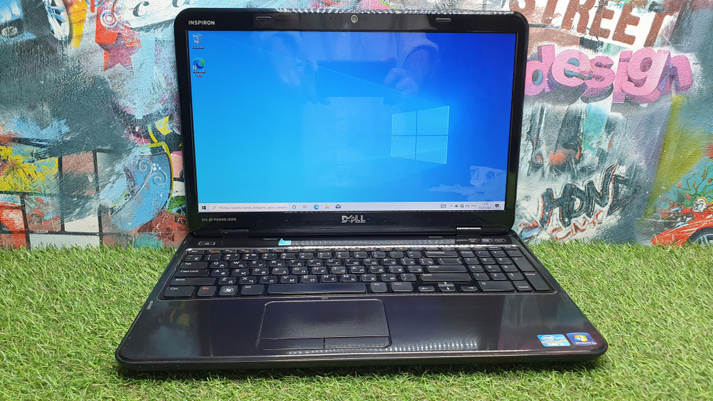 Ноутбук DELL i3//6 Gb/GT 525M 1 ГБ