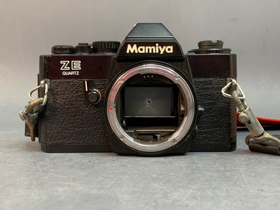 Mamiya ZE body