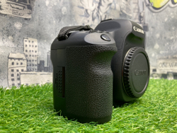 Canon EOS 5D Mark II 32.300 кадров