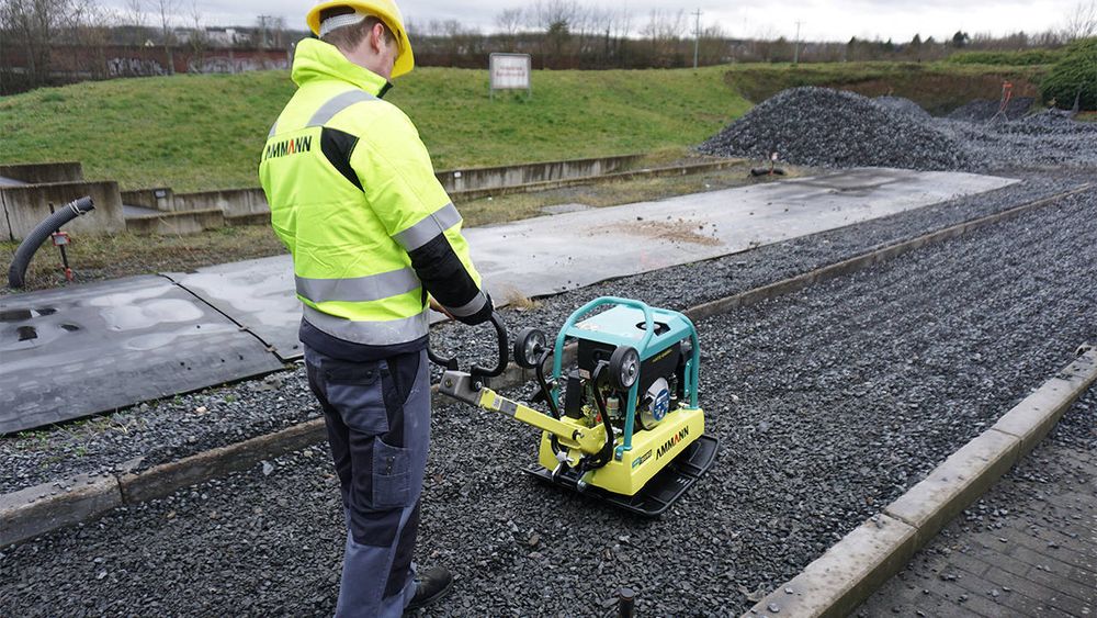 Виброплита дизельная Ammann APR 30/50 - [215 кг / 32 кН / Hatz 1B30] 500 мм