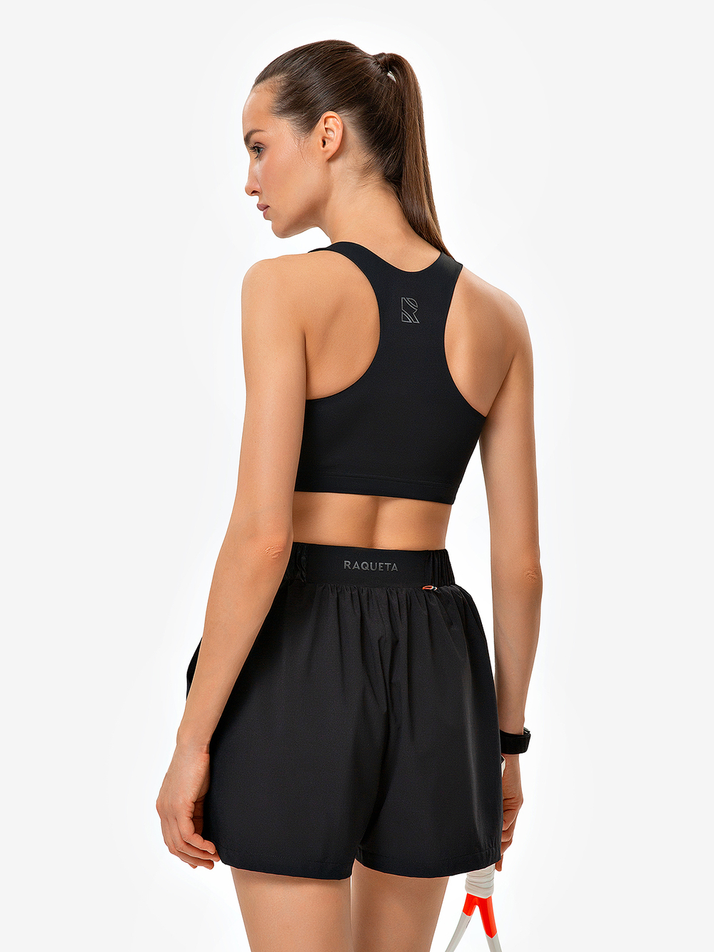 Топ Invisible, Nero