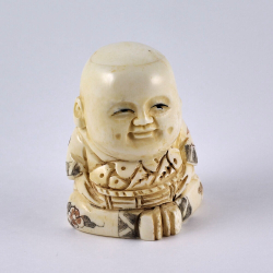 Нэцкэ Мальчик Карако с корзиной рыбы