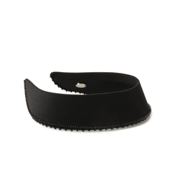 Черный кокошник с декором по верхнему краю