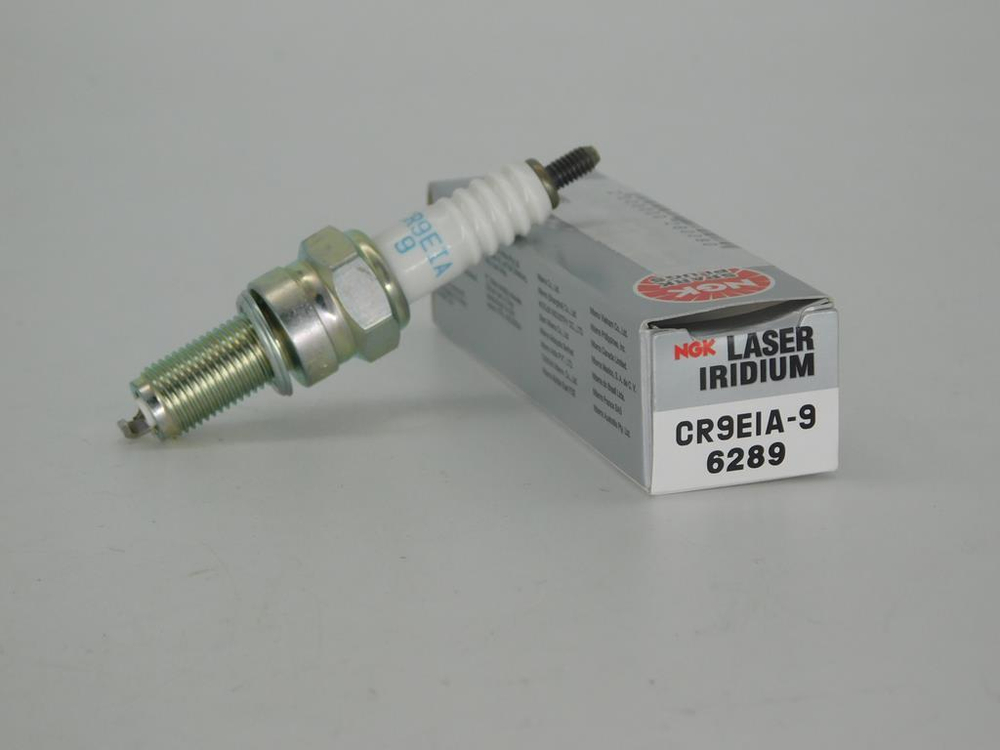 Свеча зажигания CR9EIA-9 NGK