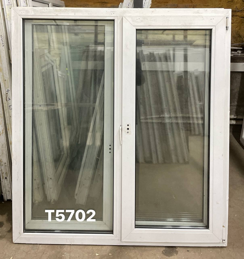 Окно Пластиковое Б/У 141(в) х 129(ш)