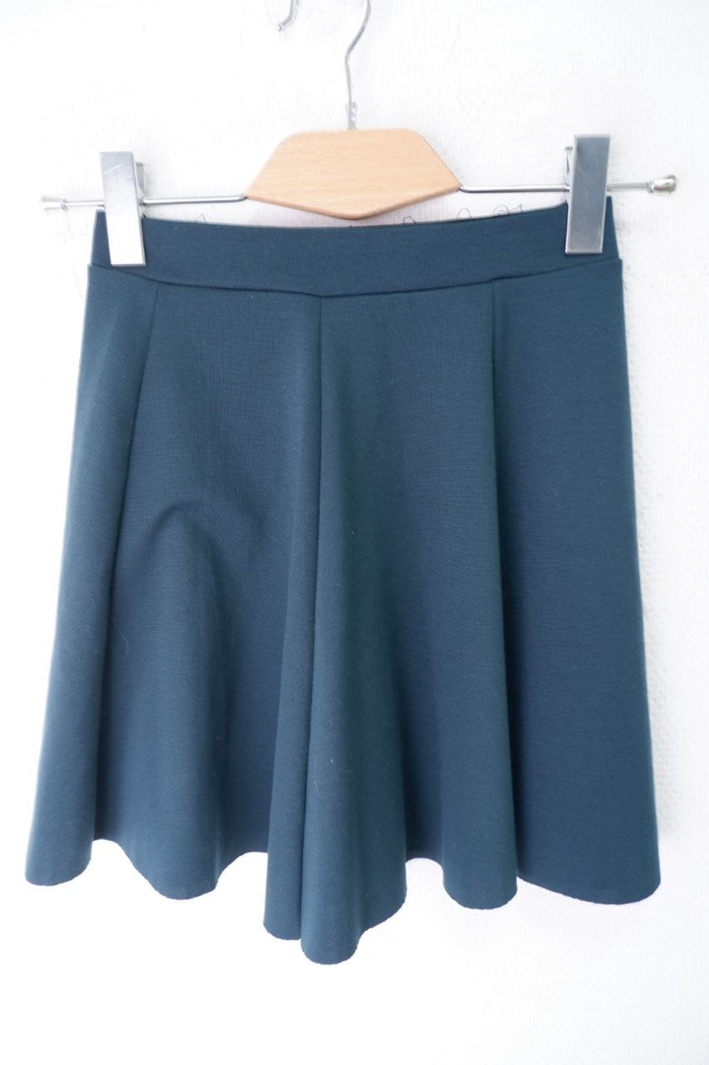 Юбка Bershka на резинке 44 размер