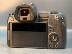 Canon EOS R, 161000 кадров пробега, менялся затвор