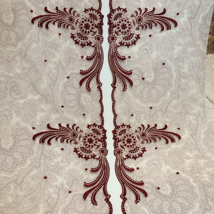 Вышивка на сетке (комплект: правая и левая стороны)