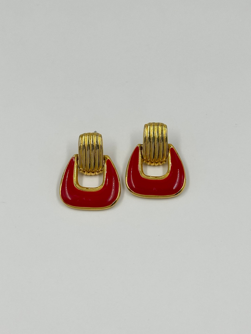 Серьги с красной эмалью