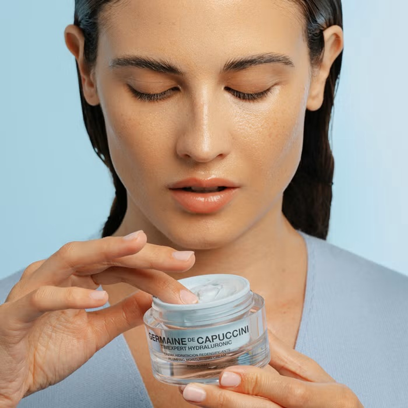 Сухость кожи зимой: причины и уход