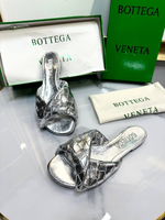 Шлепанцы Bottega Veneta