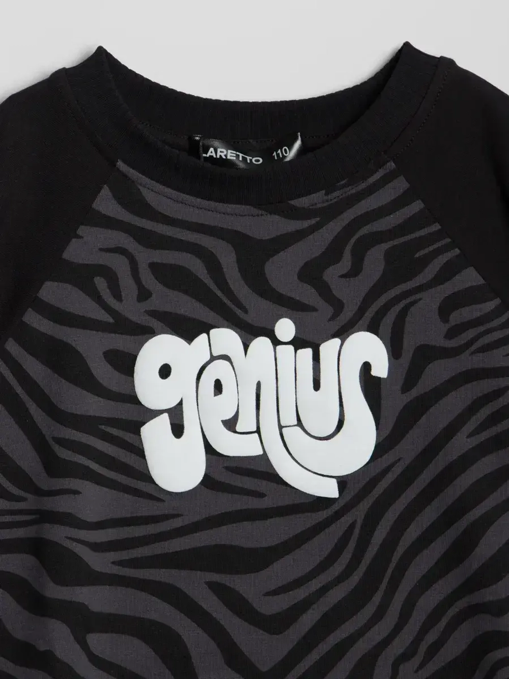 Костюм для девочки спортивный с шортами