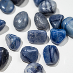 Камушки натурального содалита, 18-26мм