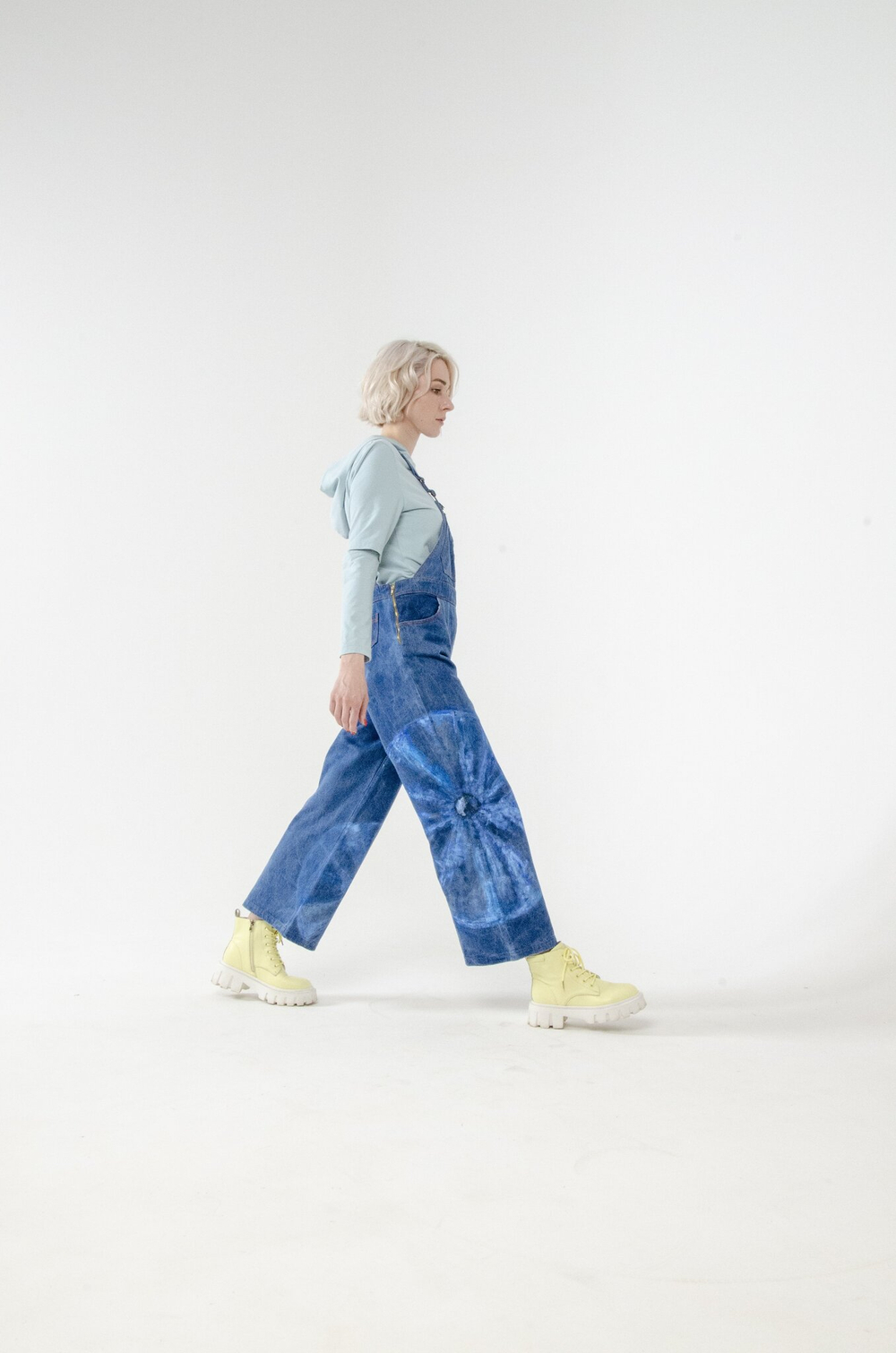 Джинсовый комбинезон PEOPLE