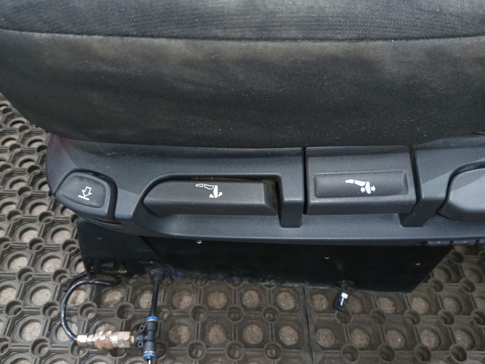 Сиденье водительское пневматическое 2019г