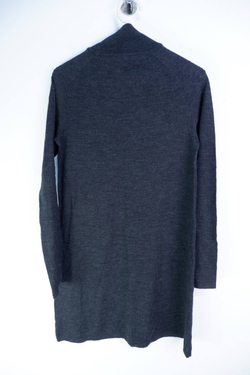 Платье Just Valeri из шерсти мериноса, маркировка 34, визуально на 40 размер