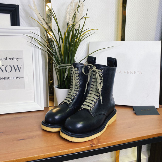 Кожаные ботинки