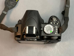 Nikon D3100 kit 18-55mm 150 кадров