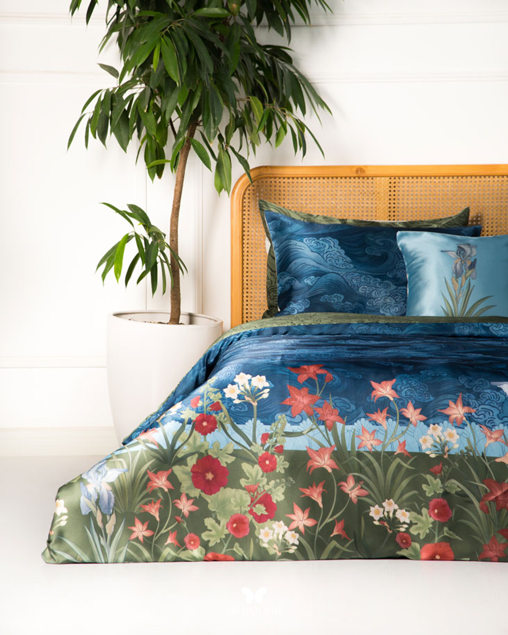 Комплект постельного белья двуспальный Ab va Ayeneh Hermodr 8 предметов 130220299 Иран