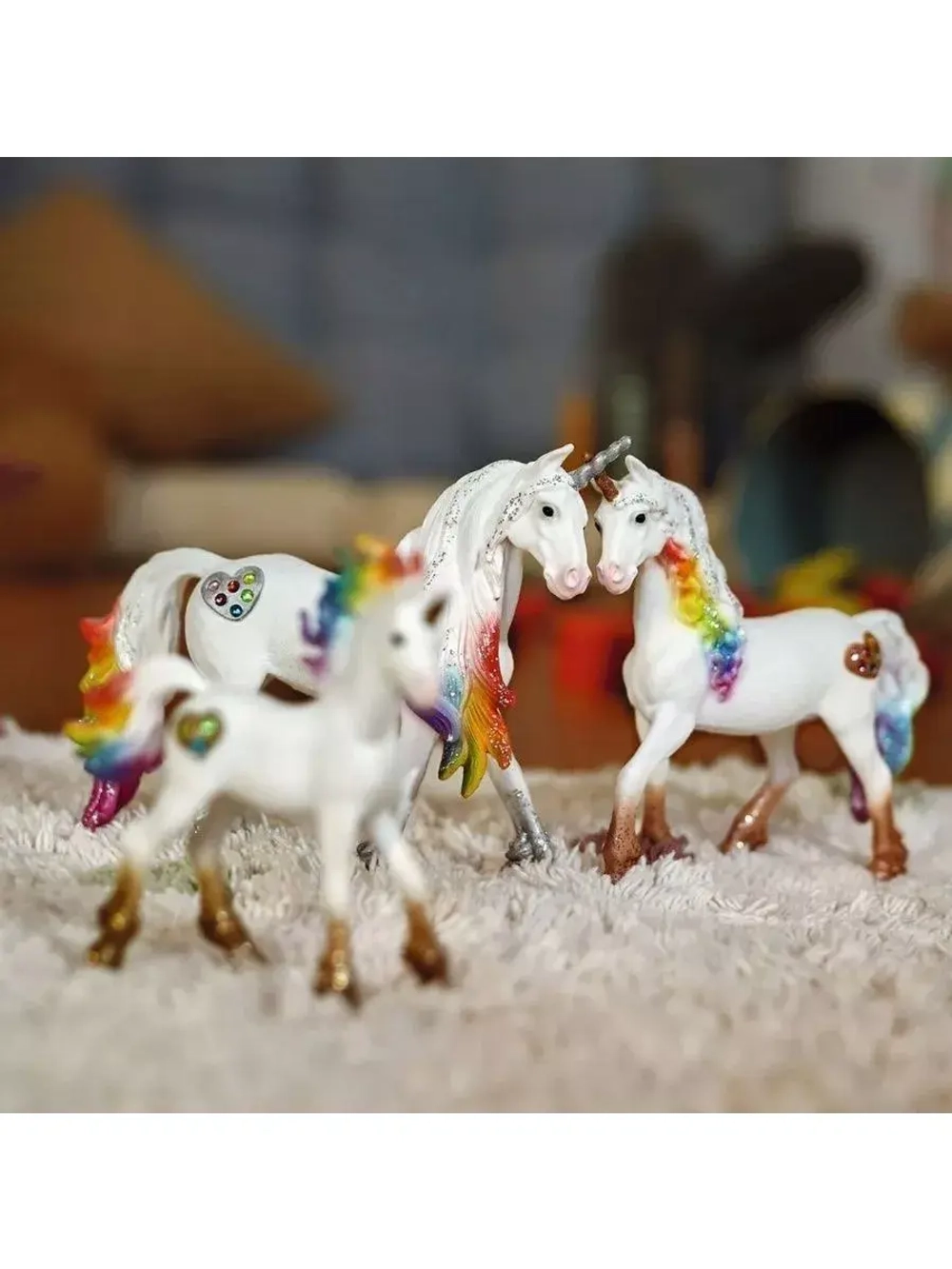 Фигурка Радужный единорог кобыла Schleich 70726