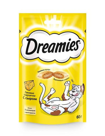 Лакомство Dreamies для кошек лакомые подушечки с сыром 60 г