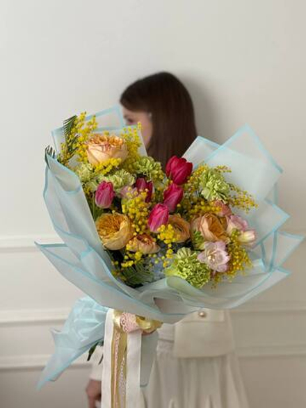 Дофаминовый весенний букет