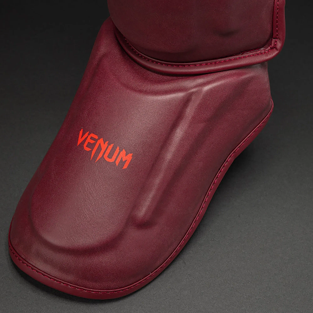 Шингарды Venum Spectre Shin black/red