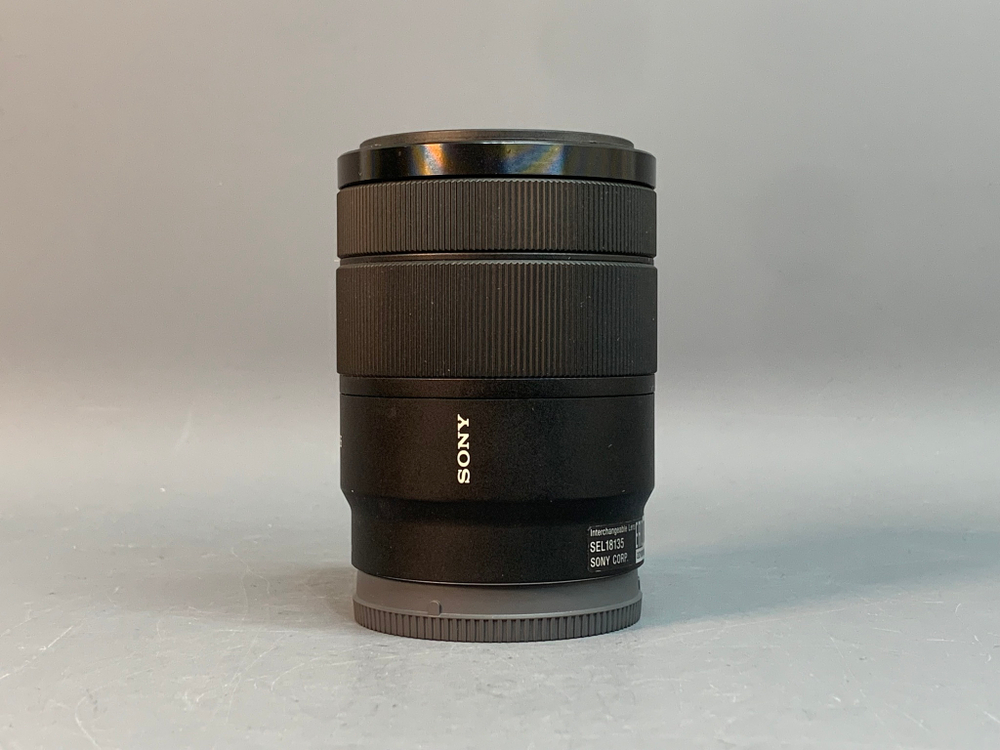 Sony DT 18-135mm 3.5-5.6 SAM