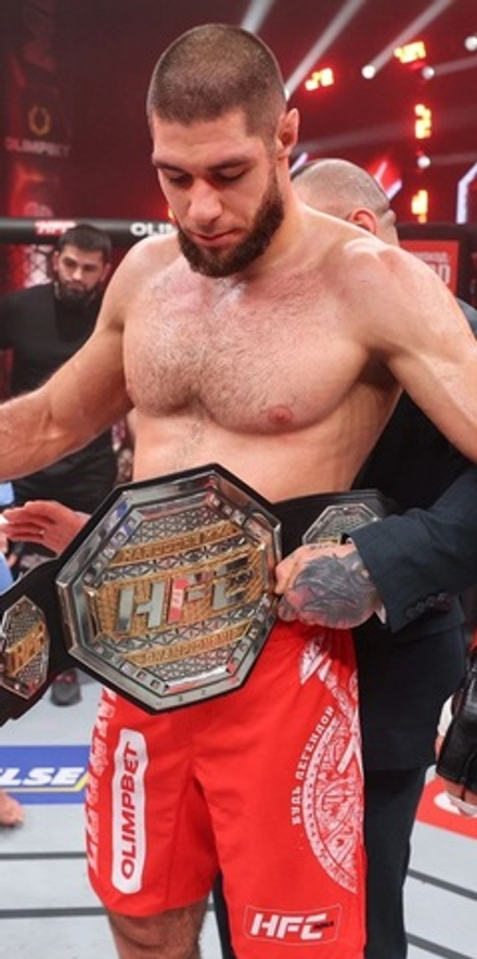 Шорты LEGENDA красные Уценка (XL)