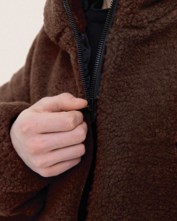 Куртка Comfy Sherpa SS23 коричневая - фото 9