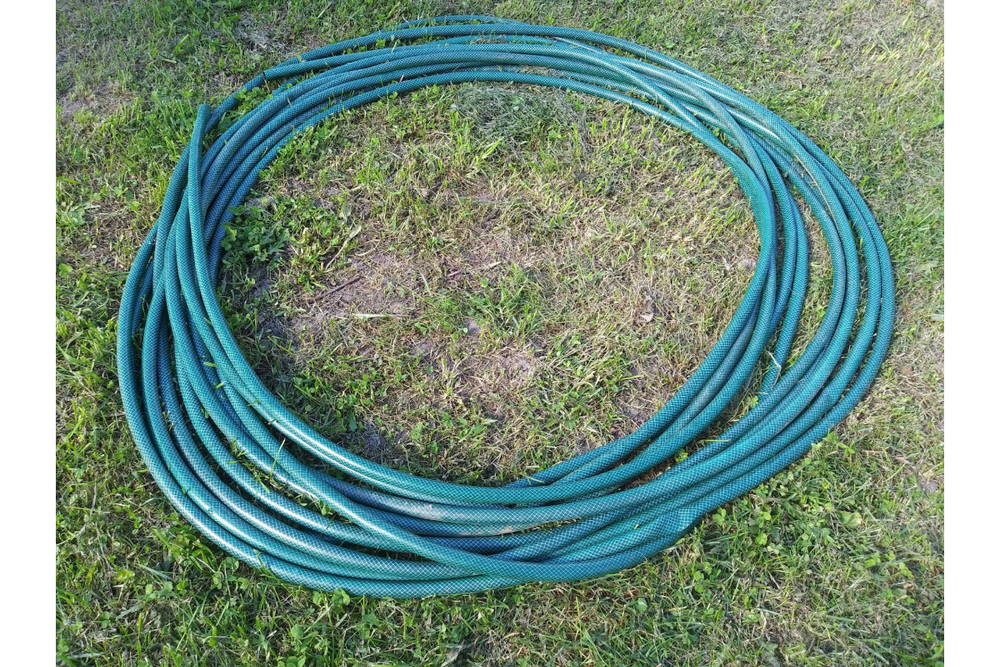 Поливочный шланг ЗУБР МАСТЕР 1/2" х 25м 40311-1/2-25
