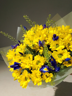 Букет из хризантем и альстромерии (С0033)