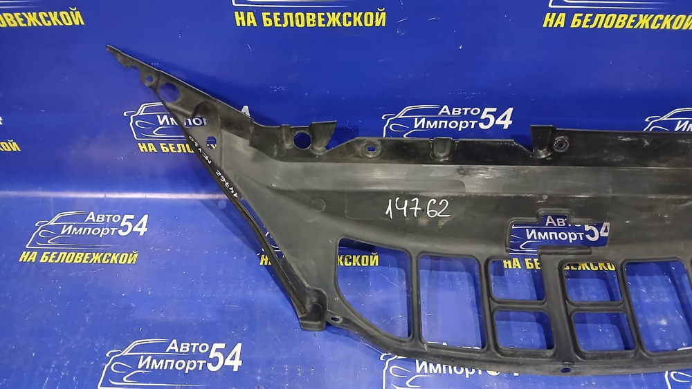 Накладка на рамку радиатора TOYOTA WINDOM 2001-2006