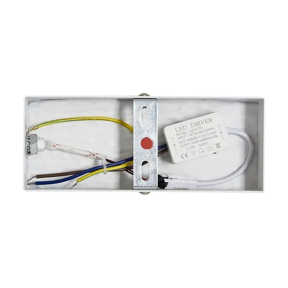 Настенный светильник (бра) FR6208WL-L6W Уна / Una 10 Вт LED Freya fr6208wl-l6w