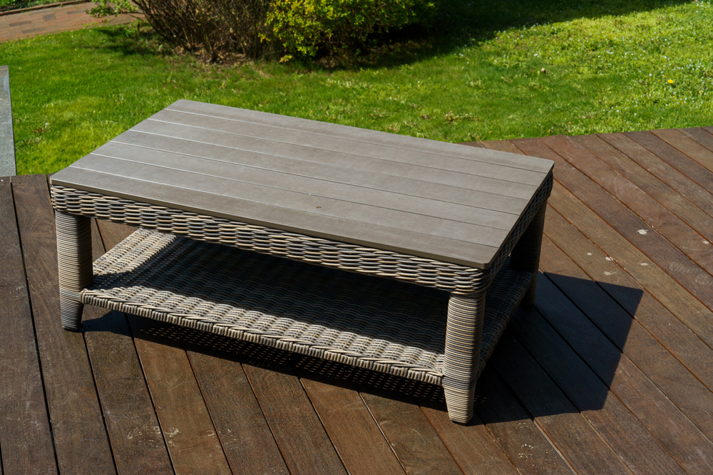 Кофейный столик из искусственного ротанга ВЕНЕЦИЯ (коричневый/серый)