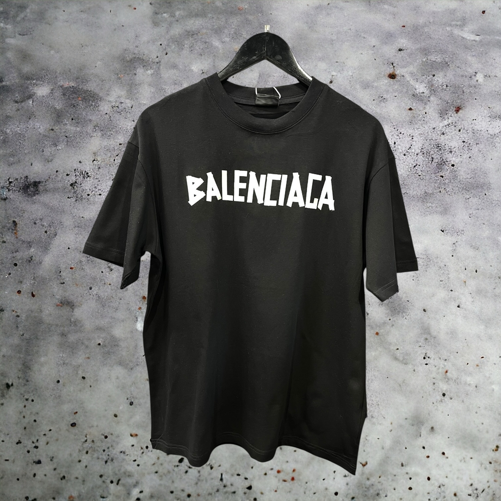 Футболка Balenciaga #1 • Черный