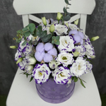 Букет из эустом пьяно в коробке