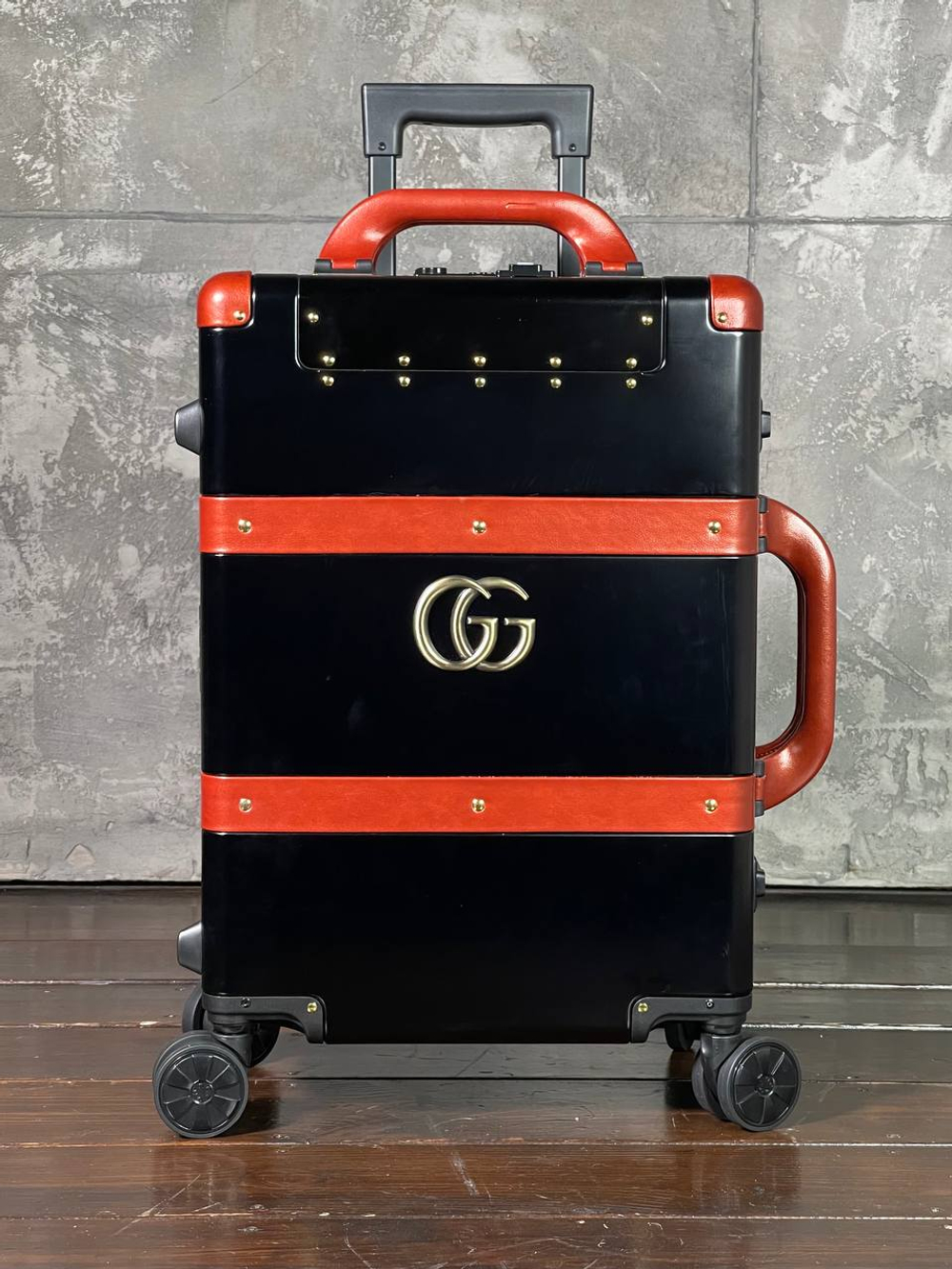 Чемодан Gucci