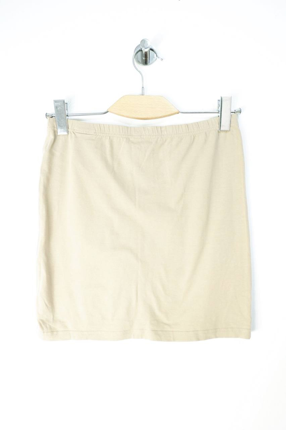 Юбка обтягивающего кроя, маркировка М, визуально на 46 размер